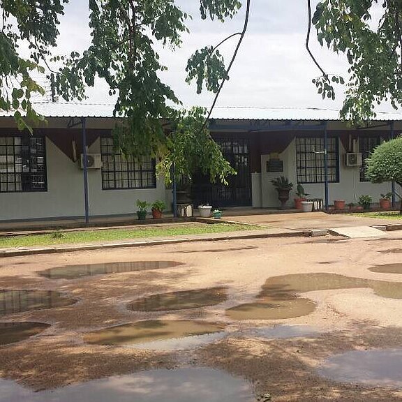 1700_GWR_AL_PR_Schule-Botswana_1.jpg 